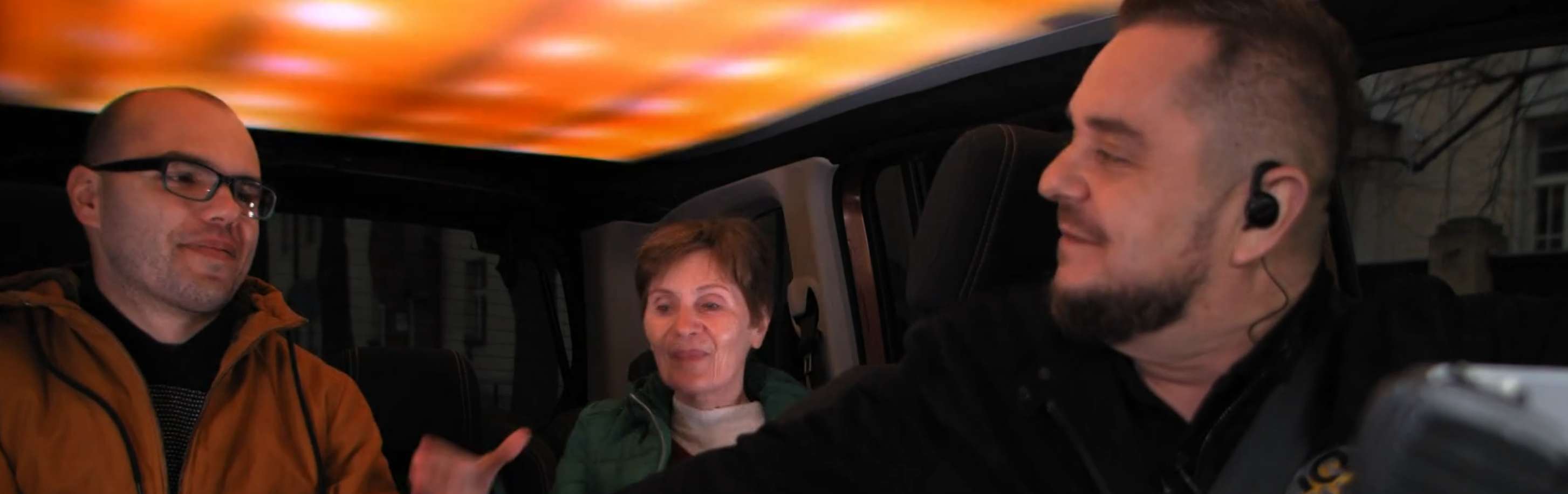 CashCab – Turning a Peugeot Roof Into a Live TV LED Display