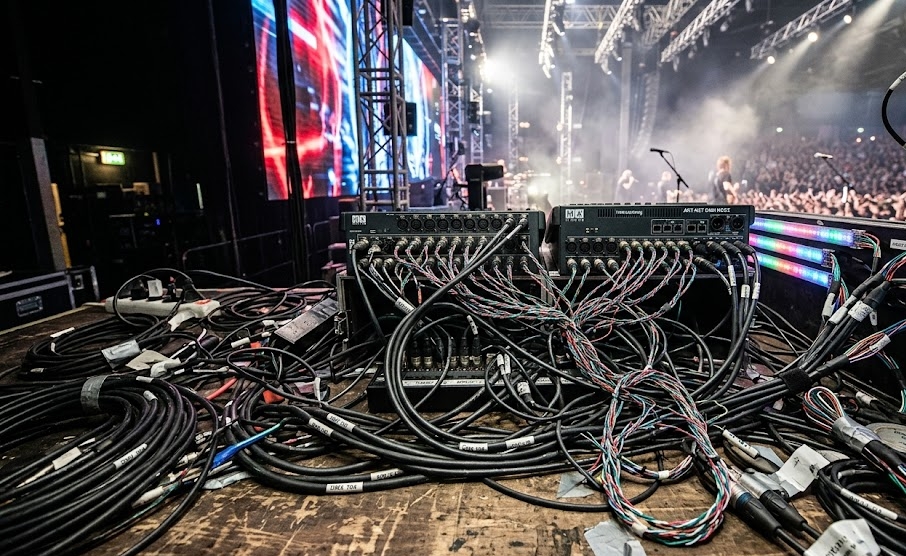 Mess of a signal cables