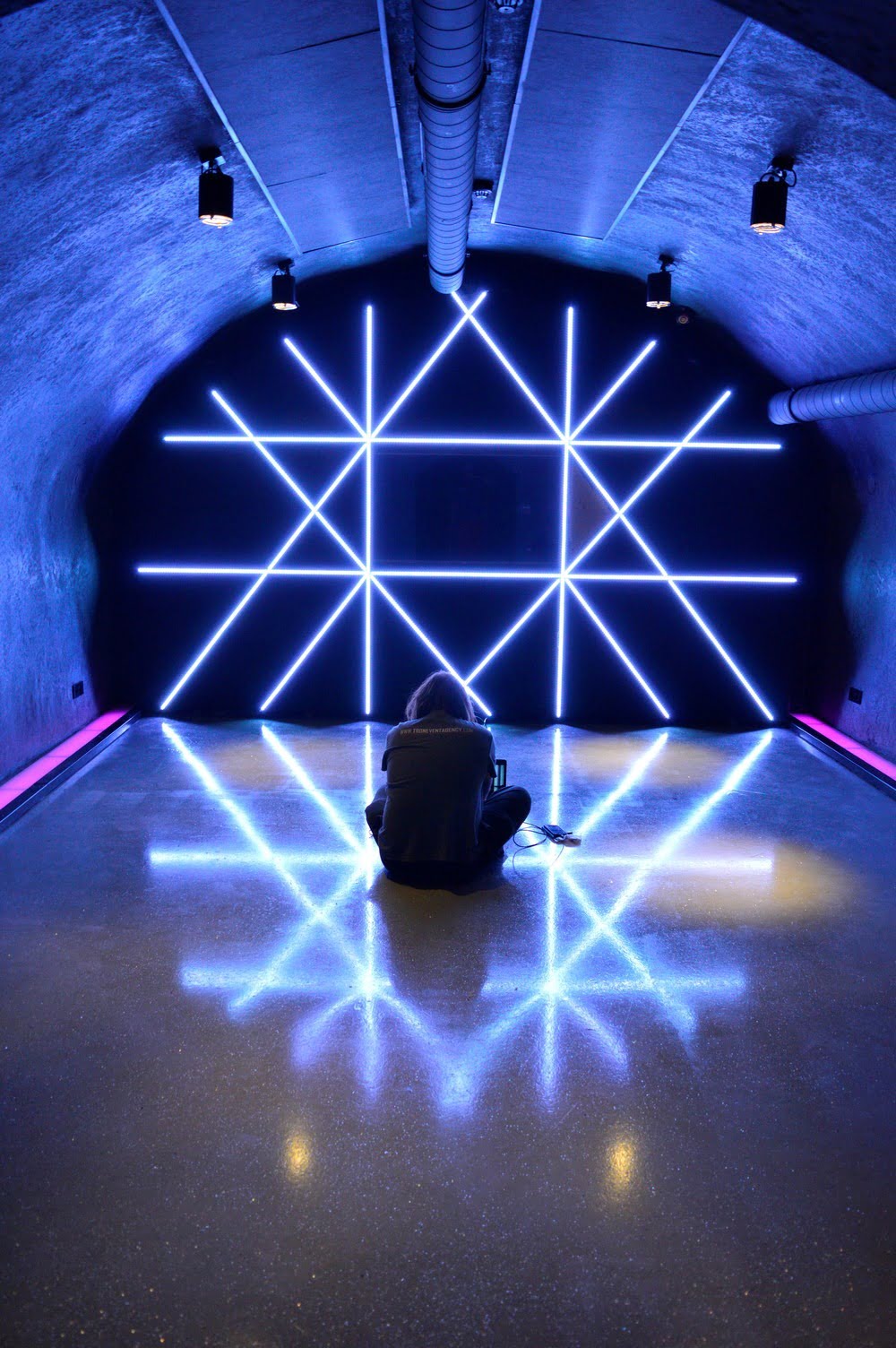 LED Effect Lighting for Clubs, Bars and Discotheques